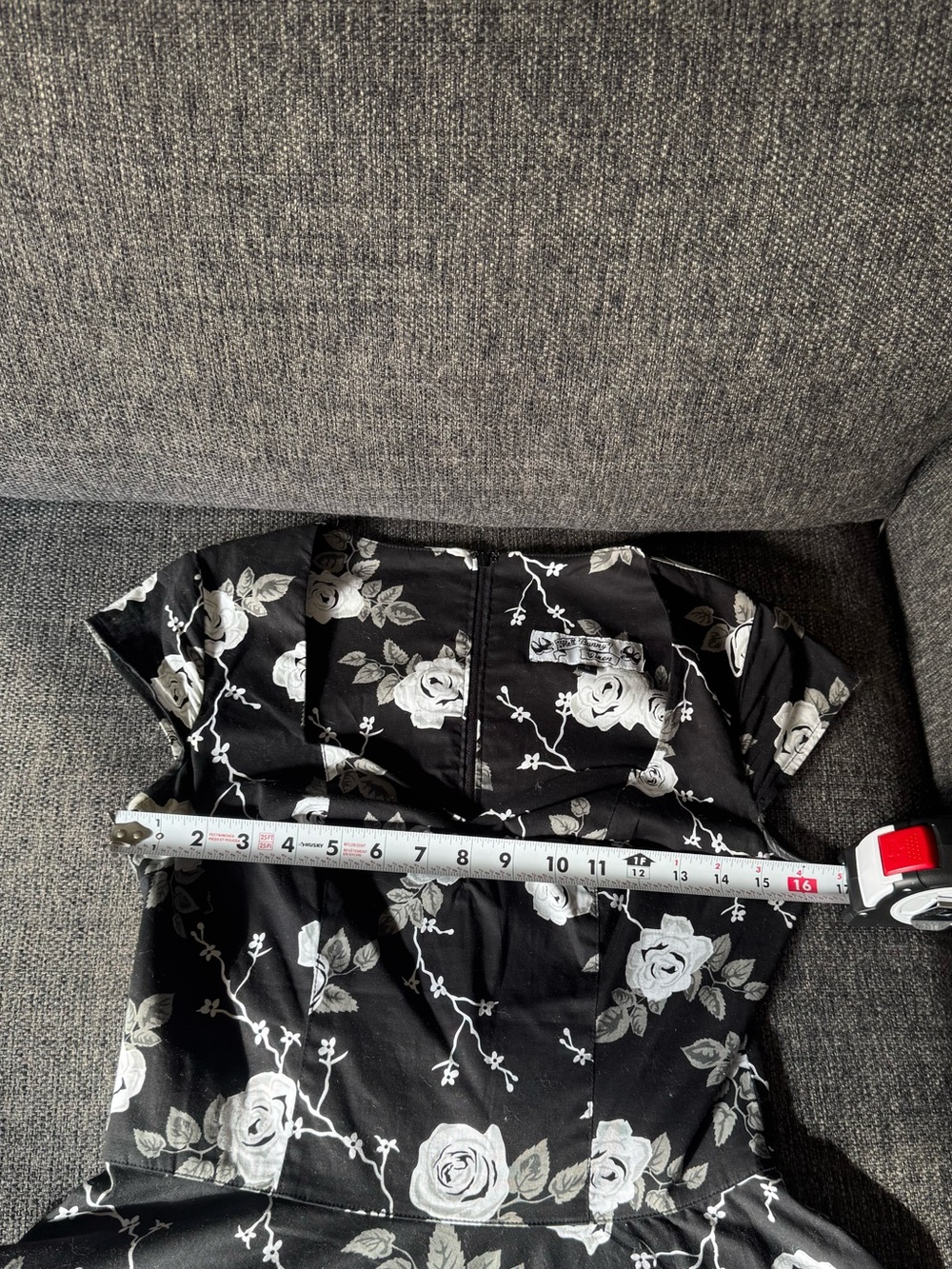Hell Bunny Black & White Rose Fit And Flare Midi Dress - Picture 4 of 7